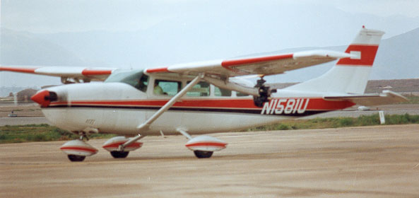 Cessna-207Grounded.jpg