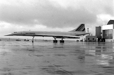 800px-Concorde_1977.jpg