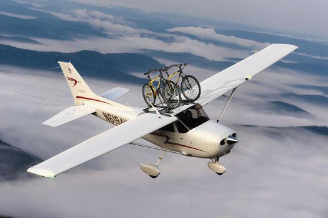 Bike-rack-for-Cessna-172.jpg