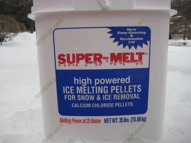 calcium-chloride-pellets.jpg