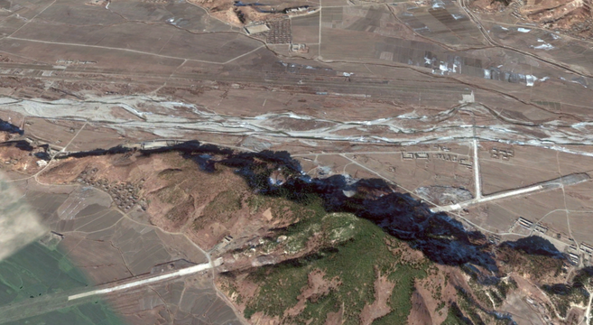 Kangda-ri-Airfield-25-Dec-2014-Google-Earth.png