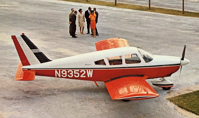 pa-28-235_1969.jpg