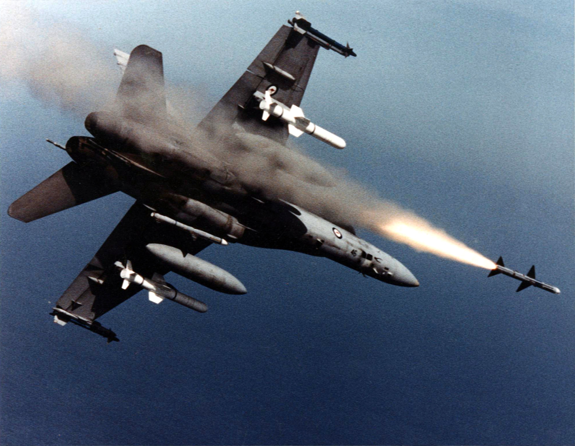 Australian_F-18A_Hornet_launches_Sparrow_missile_c1990.jpg